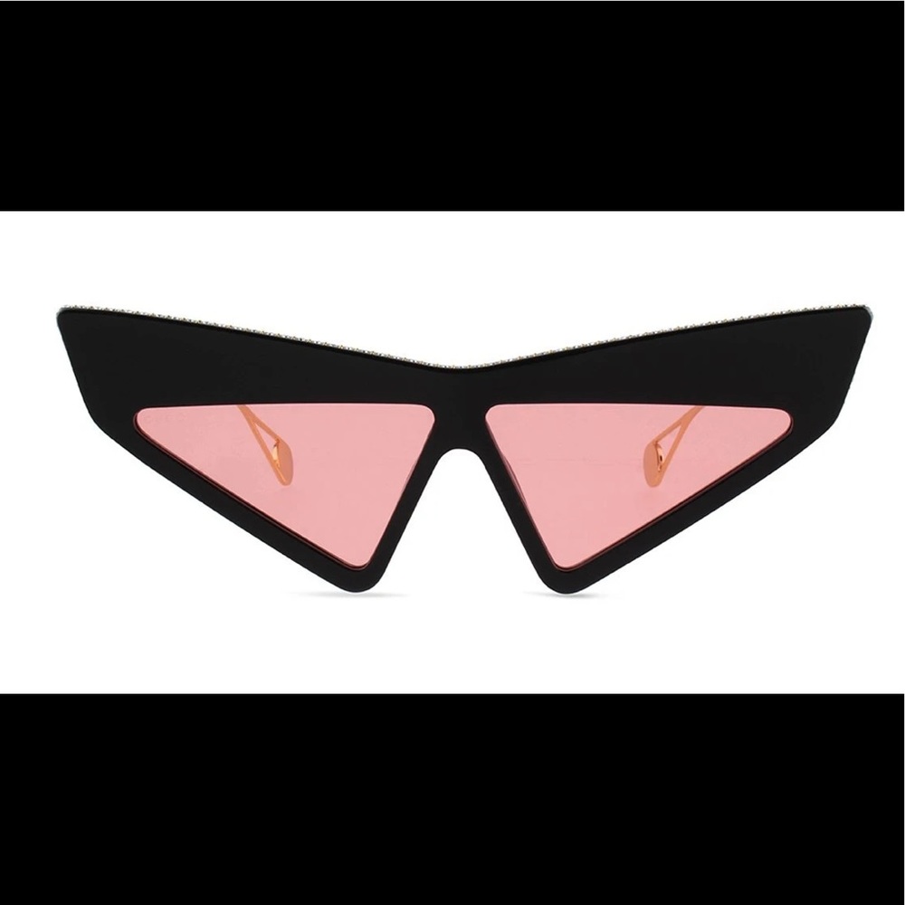 NWT -GUCCI GG0430S 01  BLACK CAT-EYE SUNGLASSES